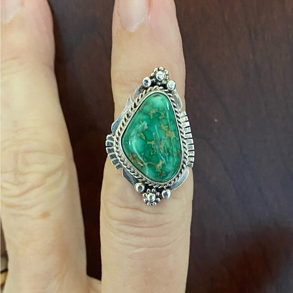 Beautiful Navajo green turquoise sterling silver ring